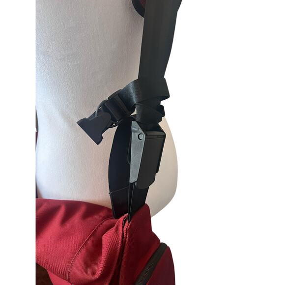 PATAGONIA EXTRA LARGE CRITICAL MASS MESSENGER BAG STYLE# 48278 BURGUNDY BLACK - Picture 3 of 16